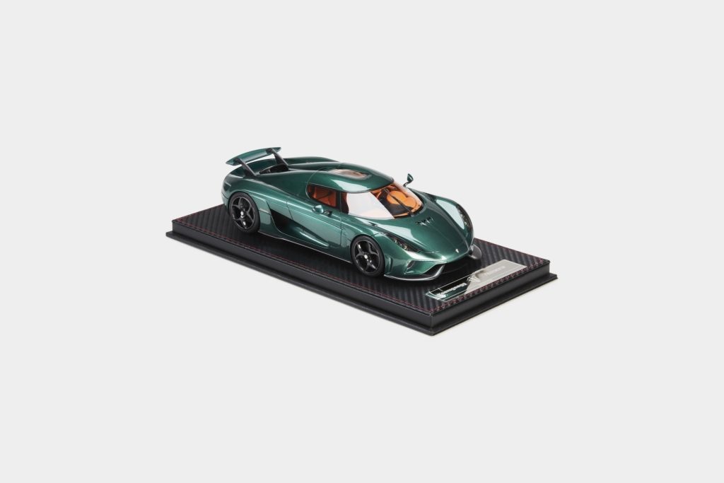 Car Scale Model - Regera Green Tinted Carbon 1:18