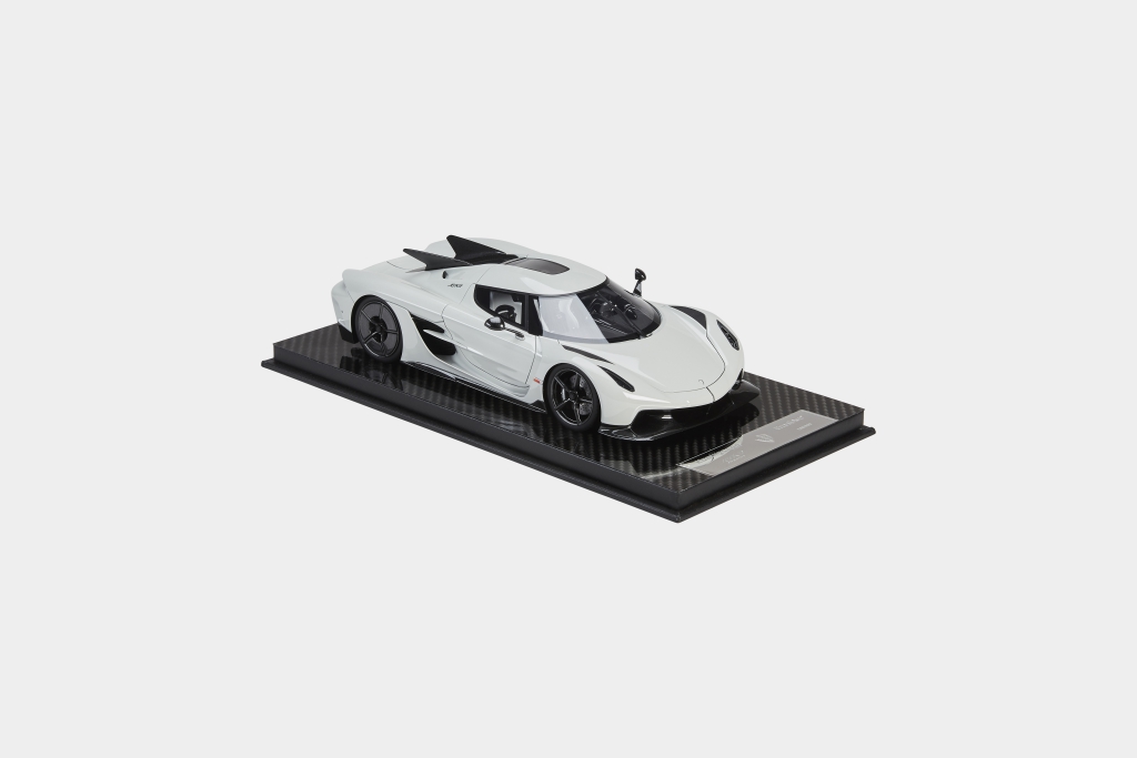 Car Scale Model - Jesko Absolut Battle Grey 1:18