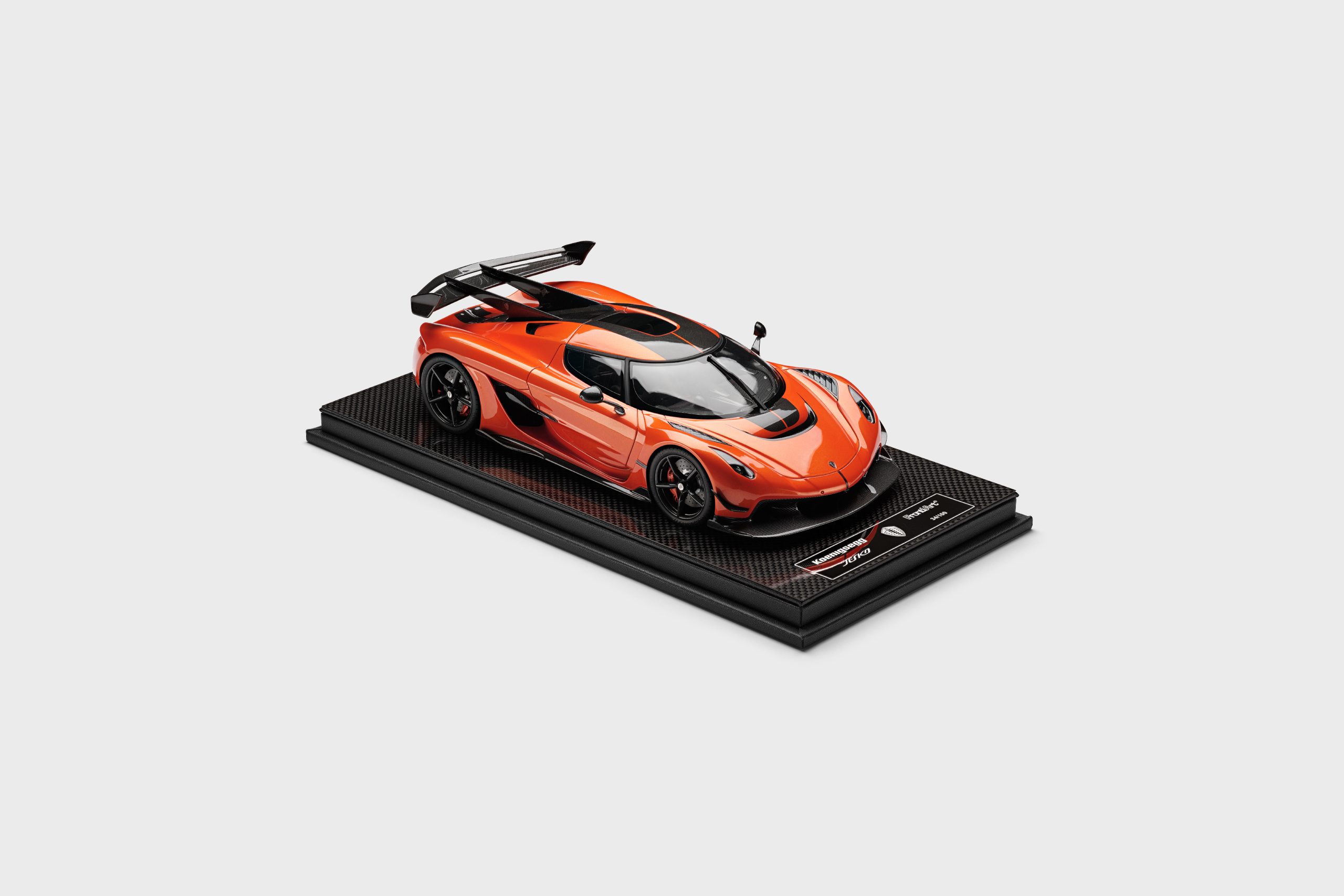 Jesko Attack Sweet Mandarin 1:18